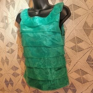 XXI size small green tank top with ruffles on front
